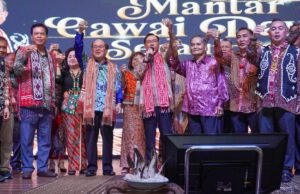 Gereja, Chapel dan wang kerajaan: Di Sebauh, dua saluran dana berbeza menyokong institusi keagamaan bumiputera